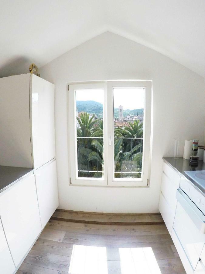 Hvar Attic Modern Design - Town Center With A Great View Hvar Town Esterno foto