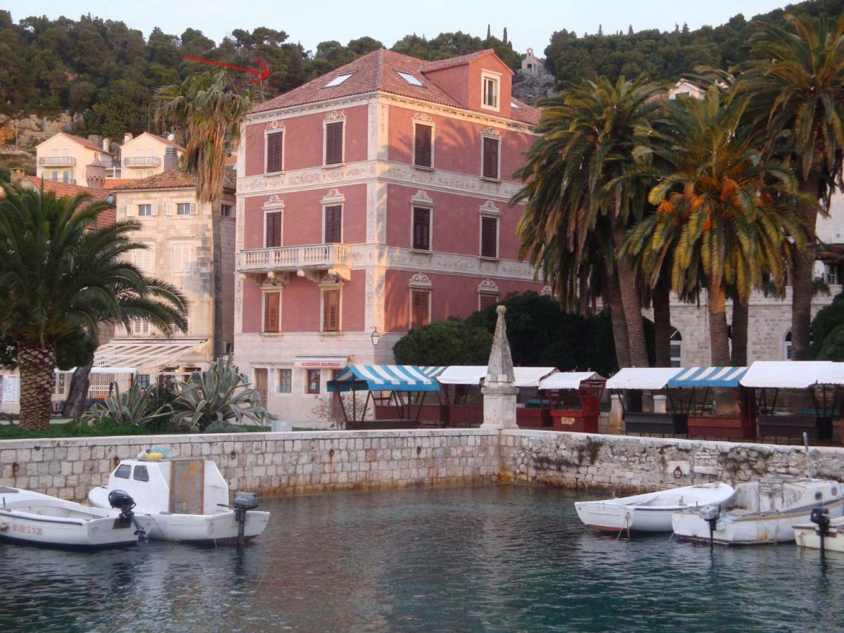 Hvar Attic Modern Design - Town Center With A Great View Hvar Town Esterno foto