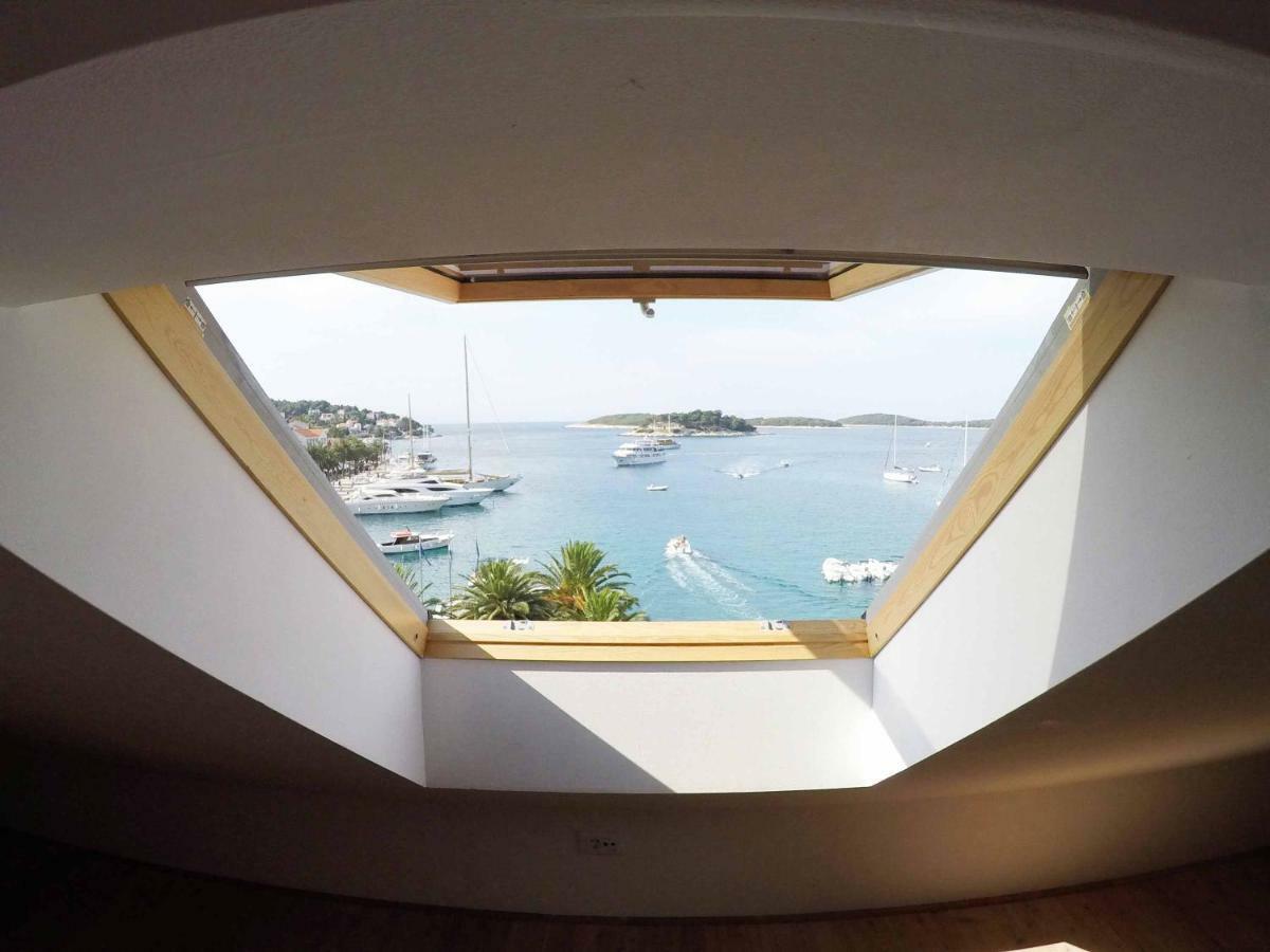 Hvar Attic Modern Design - Town Center With A Great View Hvar Town Esterno foto
